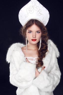Slav özel tasarım kıyafetler moda Rus kız modeli