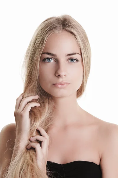 Blond schoonheid op wit — Stockfoto