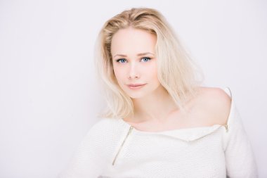 şehvetli sarışın