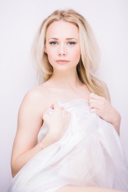 şehvetli sarışın