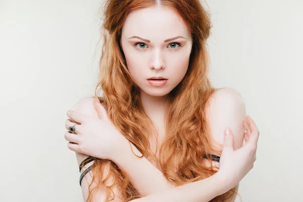 관능적인 빨간 머리 소녀 — 스톡 사진