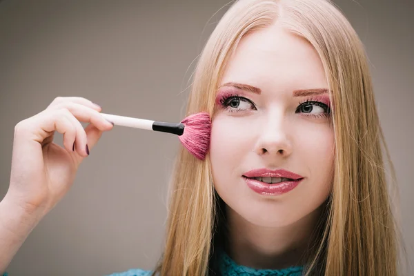 Maquillaje chica — Foto de Stock