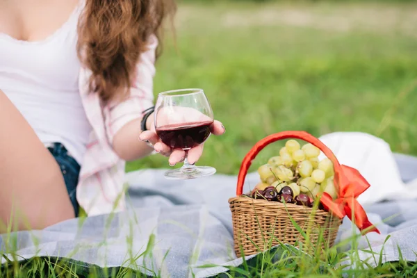 Enjoying picnic — Stock Photo, Image