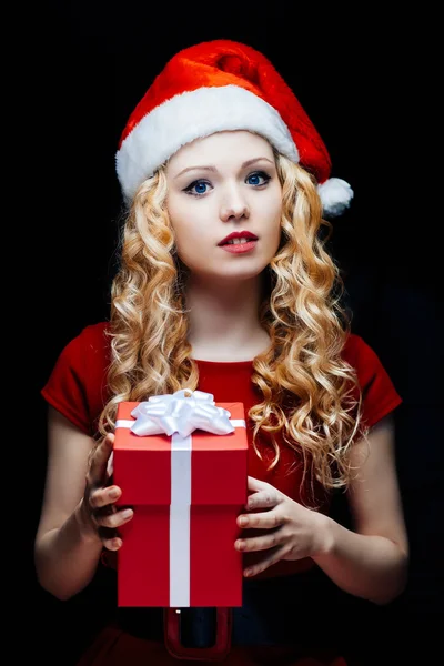 Santa chica con caja de regalo —  Fotos de Stock