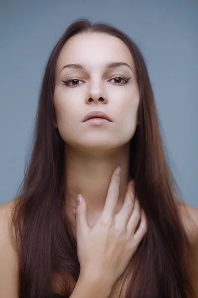 Brunette beauty — Stock Photo, Image