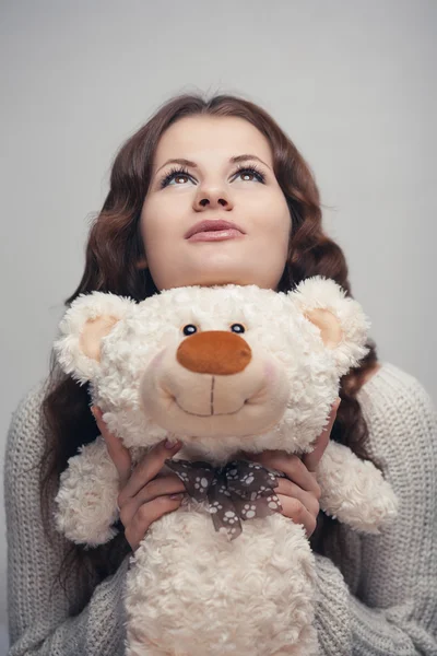 Chica con osito de peluche —  Fotos de Stock