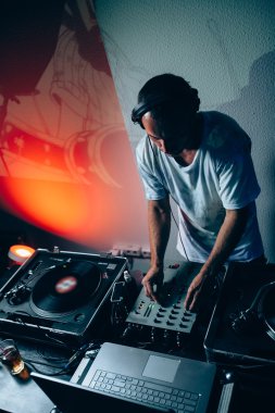 erkek dj Club