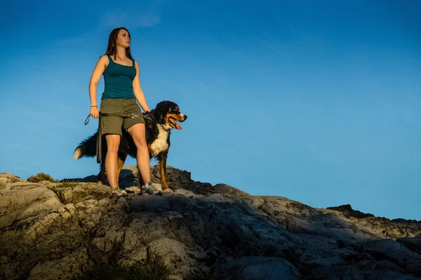 Beautiful Women Walking Dog in Mountains. — Stock Photo, Image