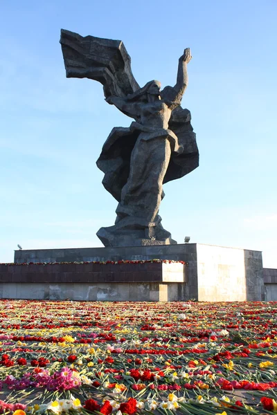 Památník vítězství sovětské armády a matka vlast — Stock fotografie