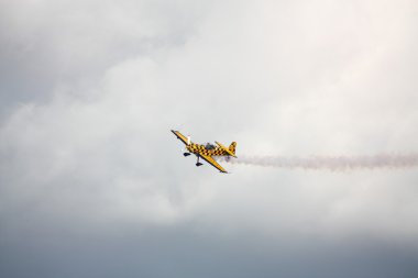 Riga, Letonya - Ağustos 20: İngiltere'de tom cassells cap 232 üzerinde gelen pilot