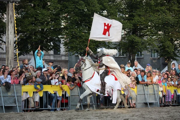 RIGA, LATVIA - AUGUST 21: Member of The Devils Horsemen stunt te — Stock Photo, Image