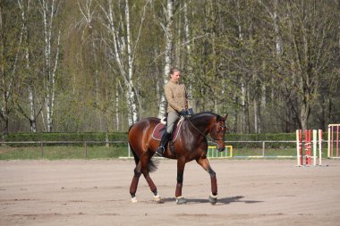 genç kadın ata paça