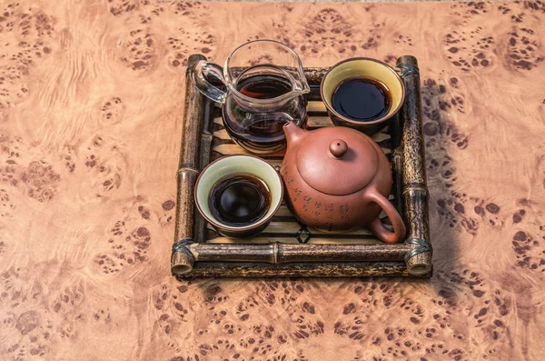 Set da tè su un vassoio di bambù 2 — Foto Stock