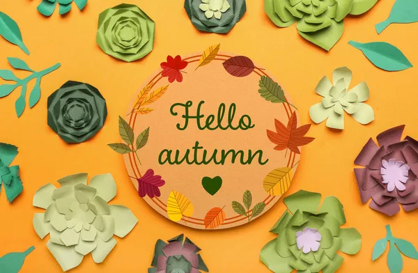 Flores Papel Criativas Cartão Com Texto Hello Autumn Sobre Fundo — Fotografia de Stock