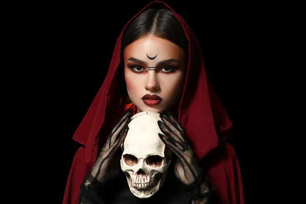黑漆漆的年轻女巫 — 图库照片