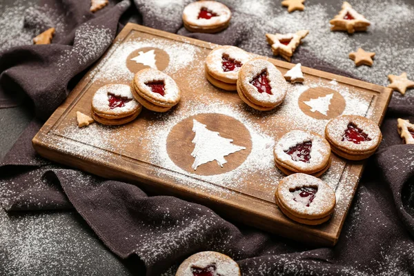 Board Tasty Linzer Cookies Dark Background — Stock Photo, Image
