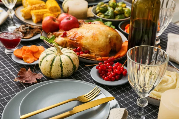 Table Setting Traditional Thanksgiving Food Served Table — Stock Photo, Image