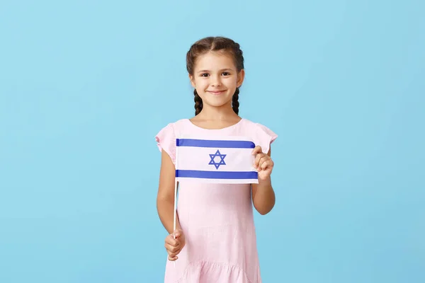 Девочка Флагом Израиля Цветном Фоне — стоковое фото