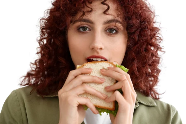 Mulher Bonita Comendo Sanduíche Saboroso Fundo Branco — Fotografia de Stock