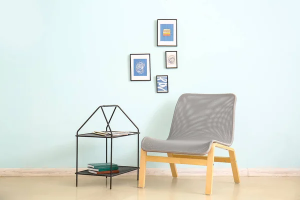 Stylish Shelves Armchair Color Light Wall — Stock Photo, Image