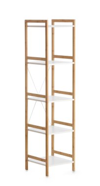 Beyaz arkaplanda boş ahşap kitaplık