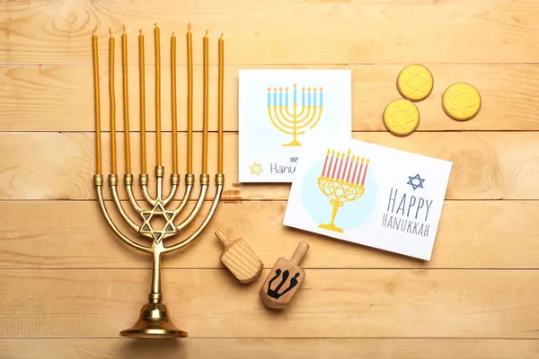 Forskellige Symboler Hanukkah Lykønskningskort Træbaggrund - Stock-foto