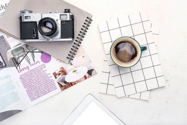 Composition Cup Coffee Photo Camera Notebook Light Background — Stock Photo, Image