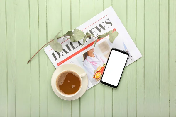 Cup Coffee Mobile Phone Newspaper Green Wooden Background — Stock Photo, Image