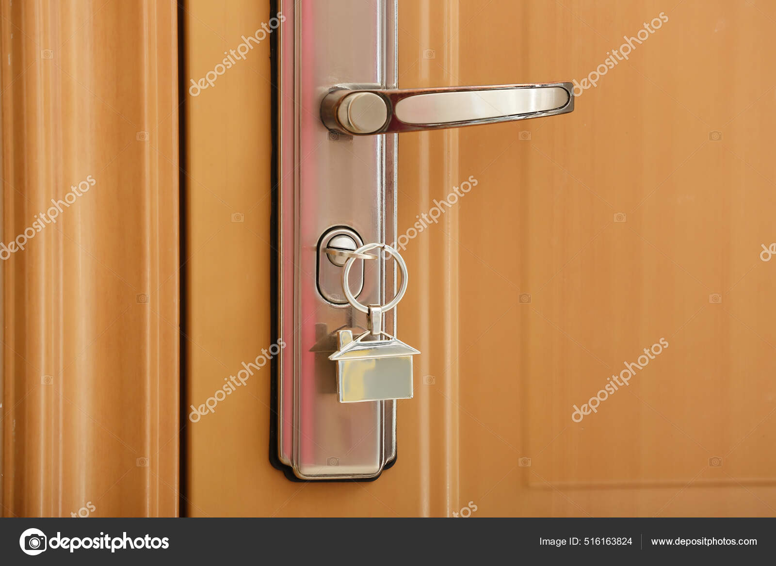 Door Handle Key Keychain Lock Closeup — Stock Photo © serezniy