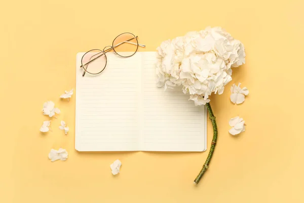 Composition Hydrangea Flower Blank Notebook Glasses Color Background — Stock Photo, Image