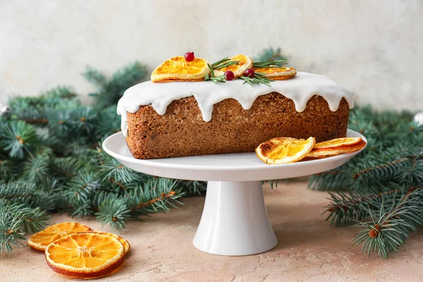 Dessert Stand Avec Savoureux Noël Gonflé Avec Branches Sapin Sur — Photo