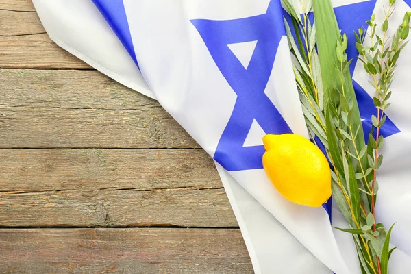 Symbole Des Sukkot Festes Und Flagge Israels Auf Holzgrund — Stockfoto