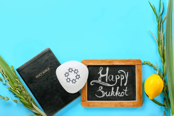 Renk arkaplanındaki Sukkot kutlamaları için kompozisyon