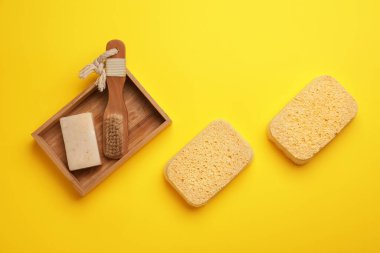 Banyo süngeri, sabun ve fırça renkleri