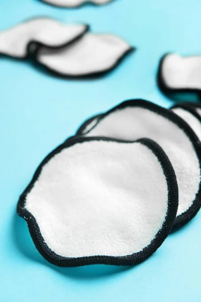 Reusable Cotton Pads Blue Background — Stock Photo, Image