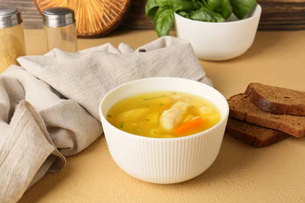 Cuenco Deliciosa Sopa Albóndigas Pan Sobre Fondo Color — Foto de Stock