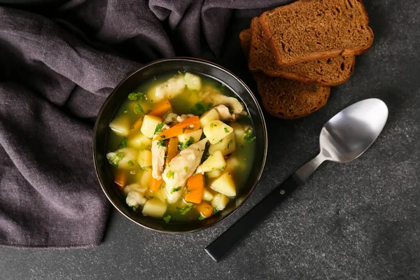 Cuenco Sabrosa Sopa Albóndigas Pan Sobre Fondo Oscuro — Foto de Stock