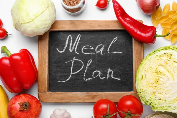 Krijtbord Met Woorden Meal Plan Gezonde Producten Witte Achtergrond — Stockfoto