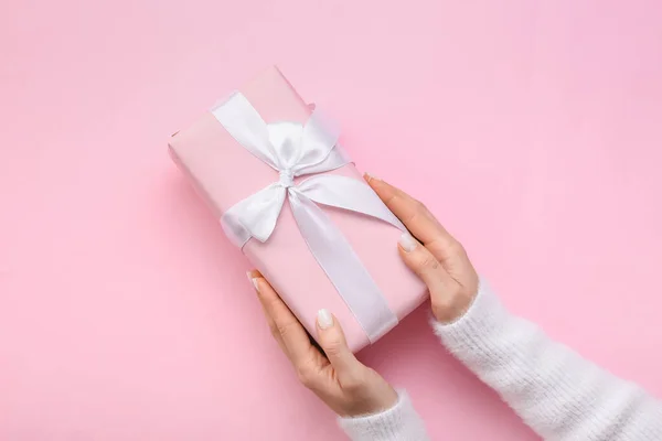 Woman Holding Gift Box Pink Background Closeup — Stock Photo, Image