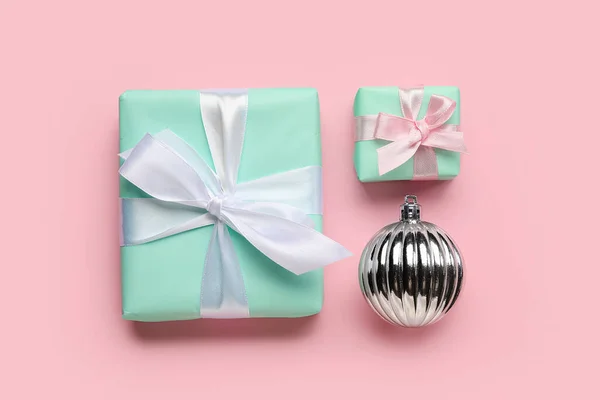 Gift Boxes Christmas Ball Pink Background — Stock Photo, Image