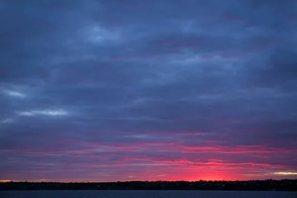 Вид Красивое Облачное Небо Вечером — стоковое фото