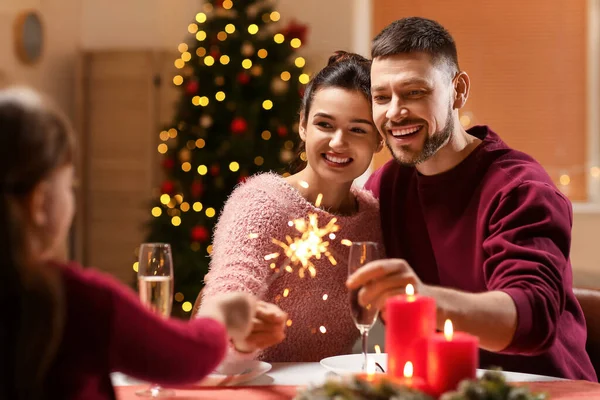 Family Celebrating Christmas Home — Stock Photo, Image