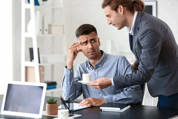 Man Harassing His Male Colleague Office — Stock Photo, Image