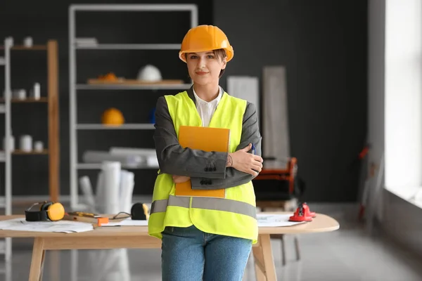 Female Construction Worker Folder Office — Stock Photo, Image