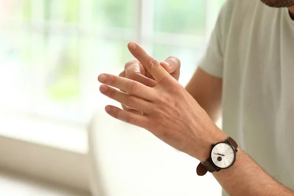 Man Medical Patch His Finger Closeup — Stock Photo, Image