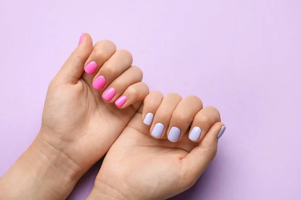 Woman Different Color Nails Purple Background — Stock Photo, Image