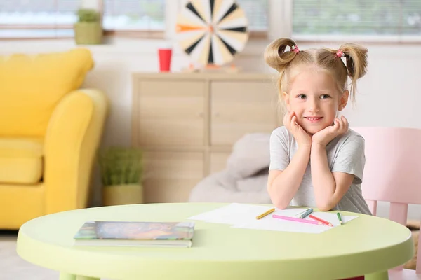 Cute Little Girl Ponytails Sitting Table Living Room — Stock Photo, Image