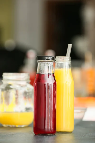 Bottles Healthy Juice Table Room — Stock Photo, Image
