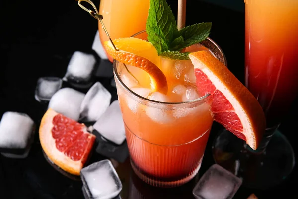 Glass Tasty Tequila Sunrise Cocktail Dark Background Closeup — Stock Photo, Image