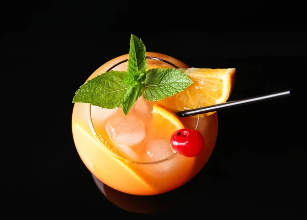 Glass Tasty Tequila Sunrise Cocktail Dark Background — Stock Photo, Image